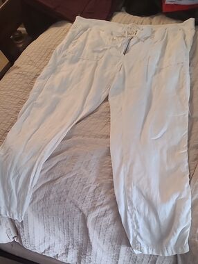 Lou & Grey White linen pants